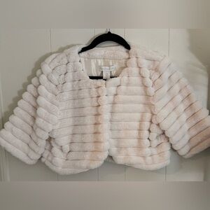 House of Harlow 1960 NWT White Faux Fur Cropped Jacket, Size M